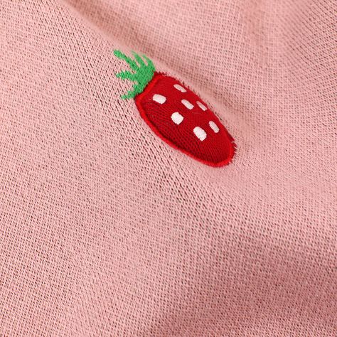 Viverano | Strawberry - Organic Cotton 3D Jacquard Sweater Knit Baby Blankets