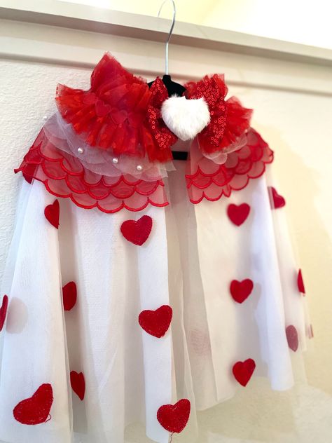 girls red and white costume cape with heart print