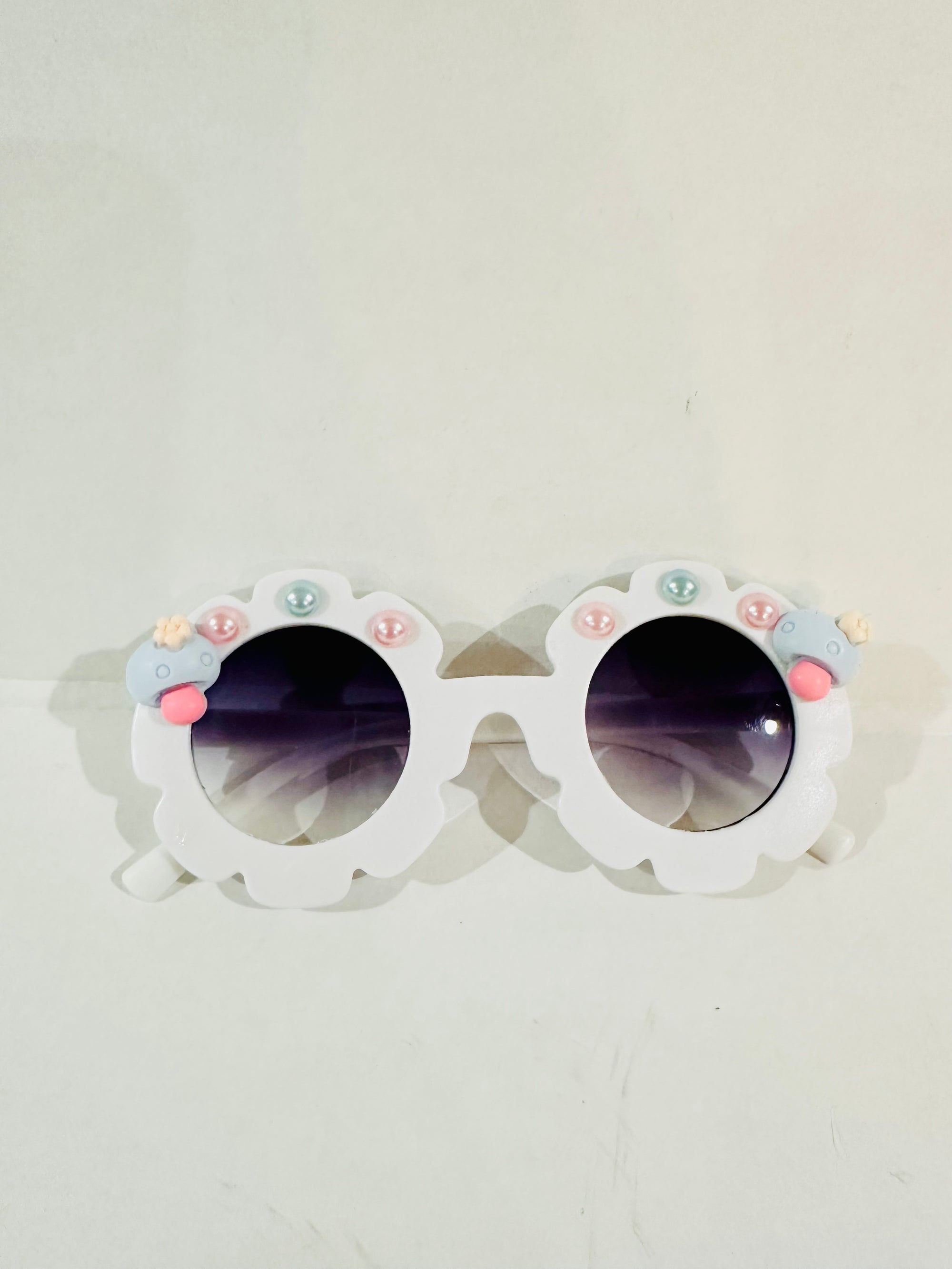 Summer Vibes White Mushroom Sunglasses