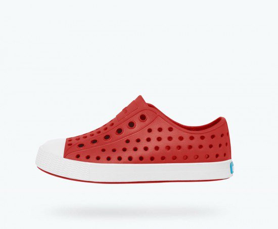 Native Jefferson in Torch Red/Shell White