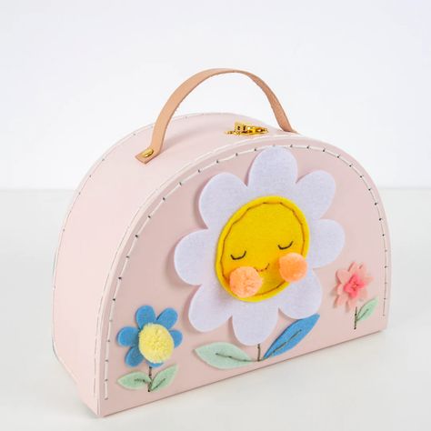 Meri Meri | Flower Embroidery Suitcase Kit
