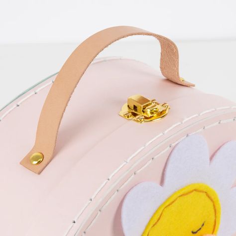 Meri Meri | Flower Embroidery Suitcase Kit